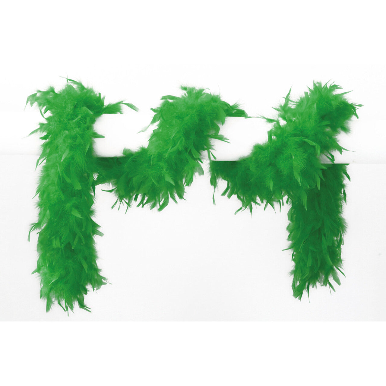 Op deze afbeelding zie je een Accessoires, van het merk Wilbers. Lange Boa Met Veren Groen 180 Centimeter