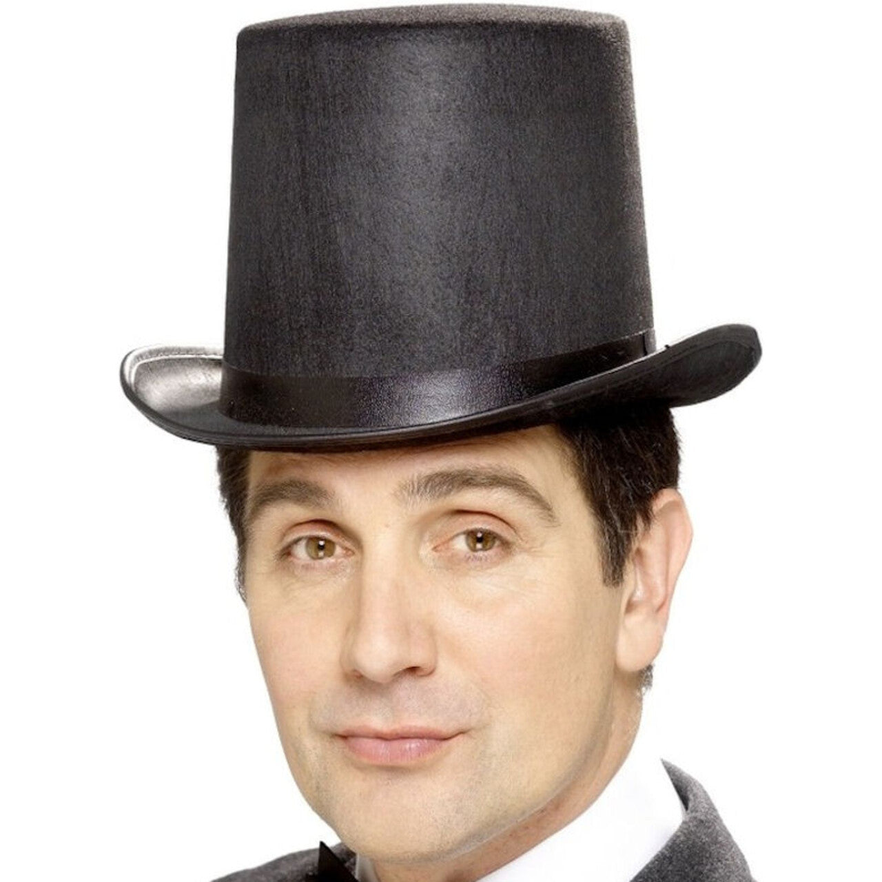 Op deze afbeelding zie je een Accessoires, van het merk Smiffy's. Hoge Hoed Engelse Heer