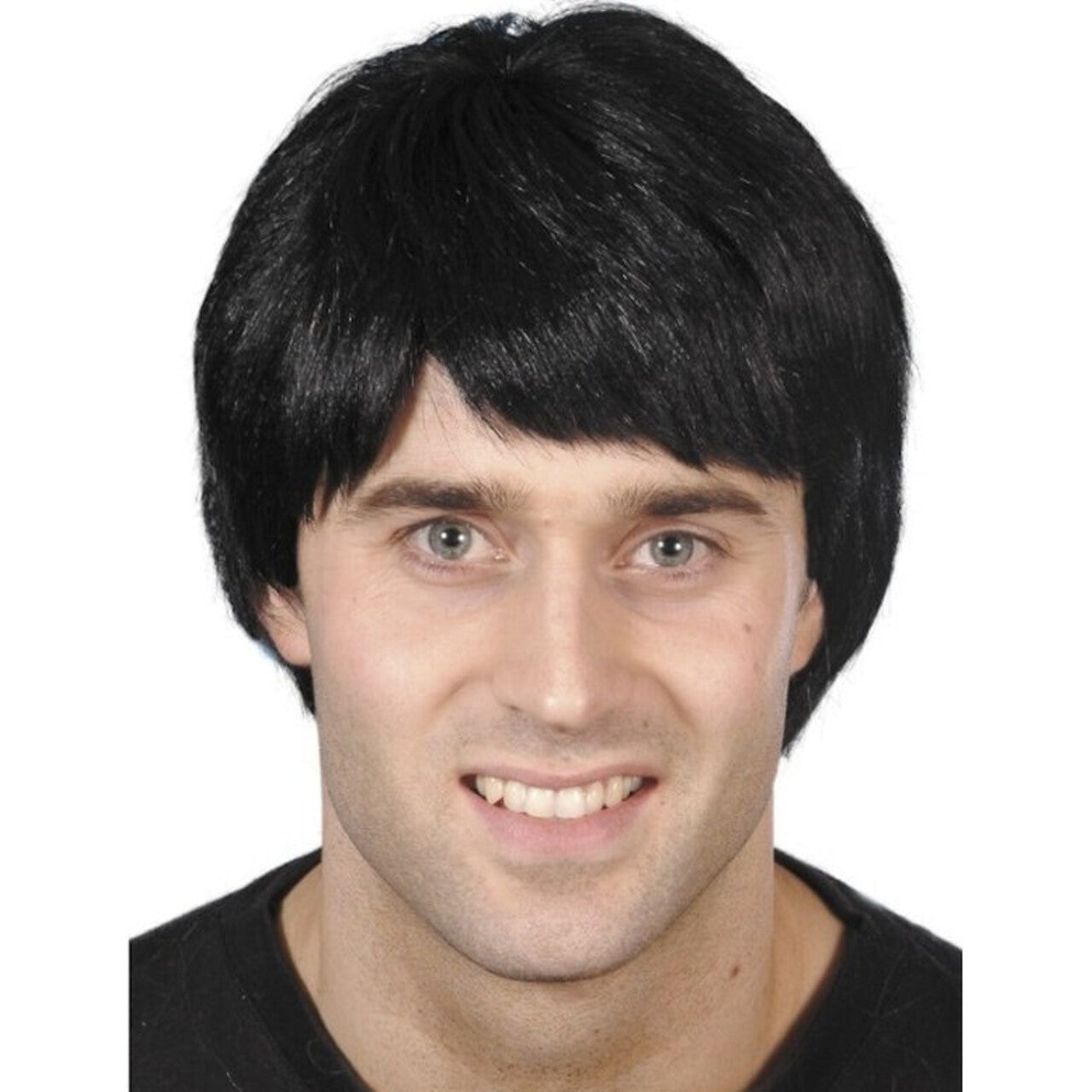 Op deze afbeelding zie je een Accessoires, van het merk Smiffy's. Fred Flintstone Stijl Zwarte Pruik Man