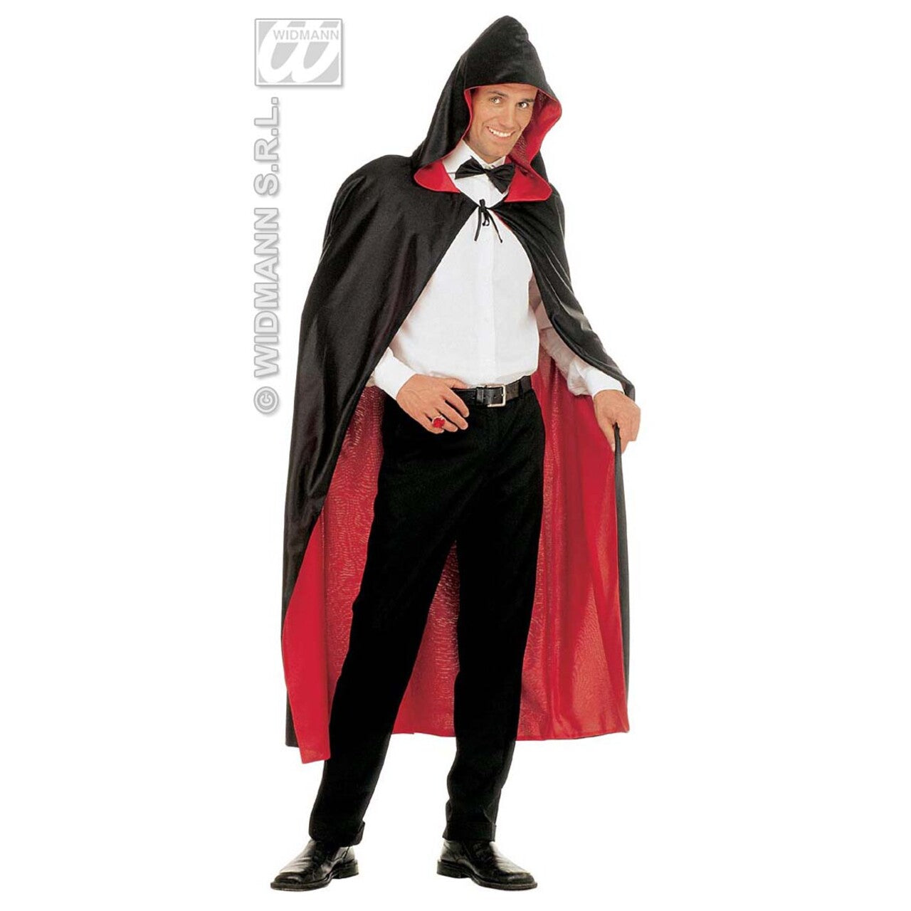 Op deze afbeelding zie je een Kostuums, van het merk Widmann. Luxe Zwart / Rode 2-Zijdige Cape