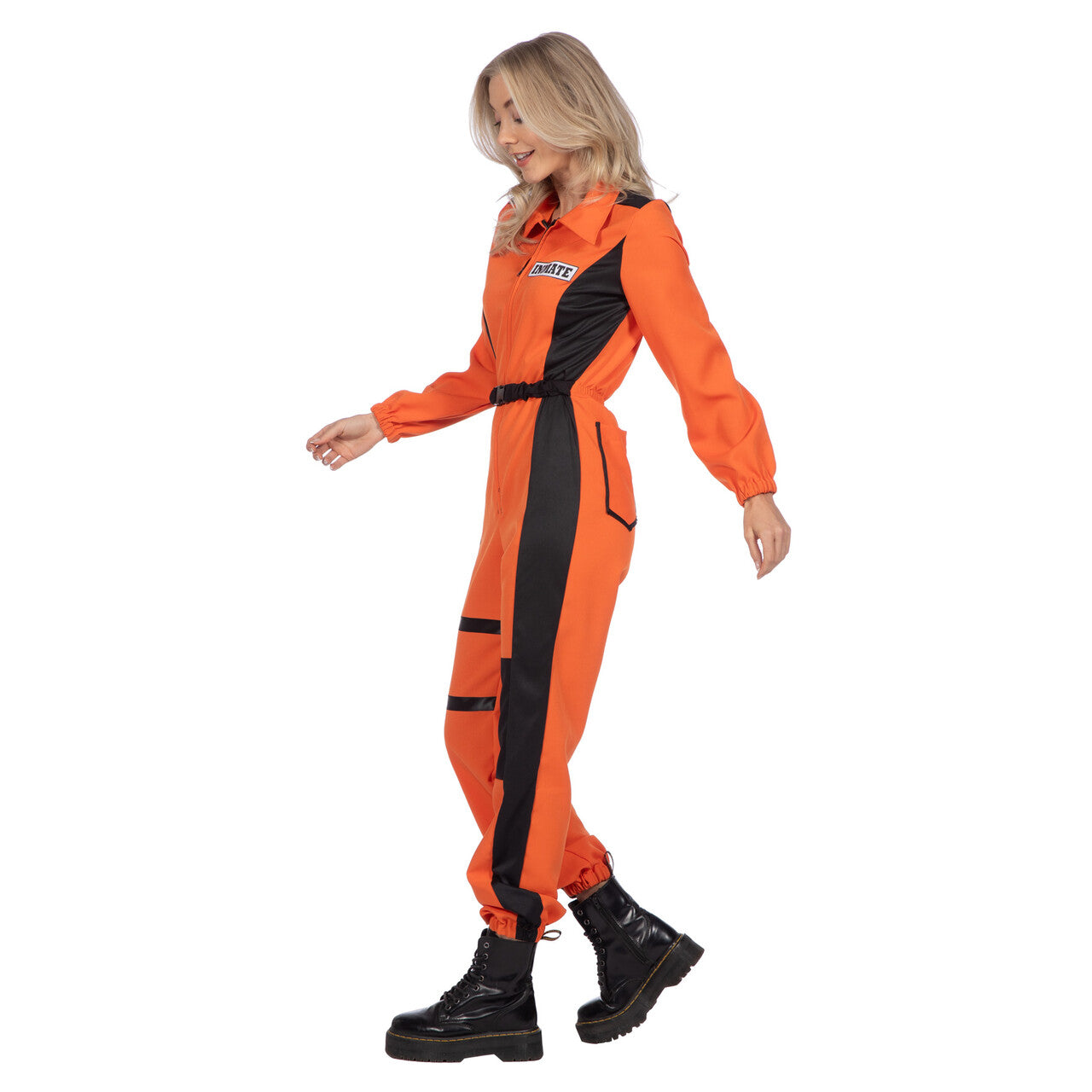 Op deze afbeelding zie je een Kostuums, van het merk Wilbers. Inmate Overall Oranje Vrouw Kostuum