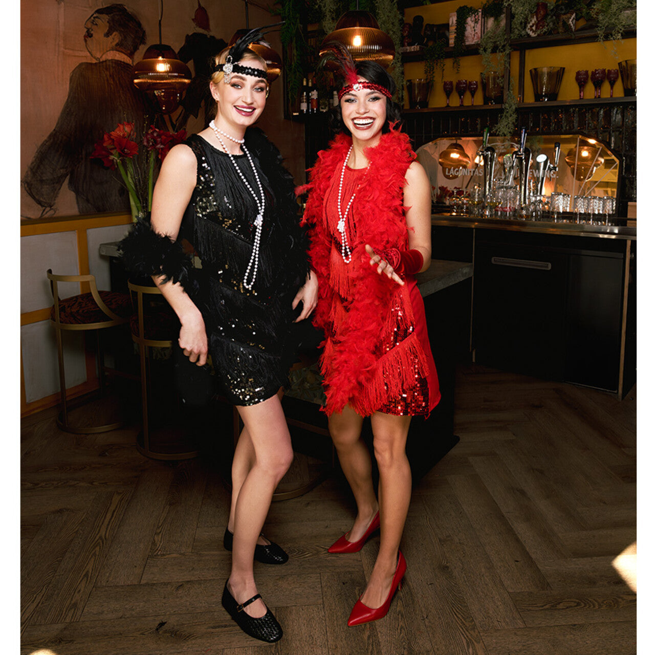 Op deze afbeelding zie je een Accessoires, van het merk Boland. Hoofdband Flapper Rood