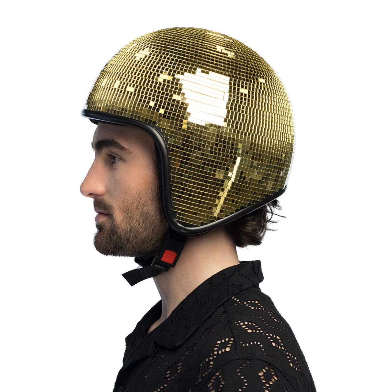 Op deze afbeelding zie je een Accessoires, van het merk Boland. Helm Pailletten Disco Goud