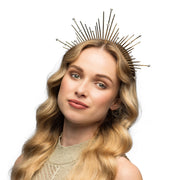 Op deze afbeelding zie je een Accessoires, van het merk Boland. Metalen Diadeem Halokroon Orion