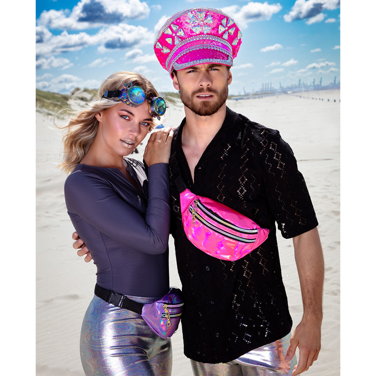 Op deze afbeelding zie je een Accessoires, van het merk Boland. Spiky Rave Bril Zilver