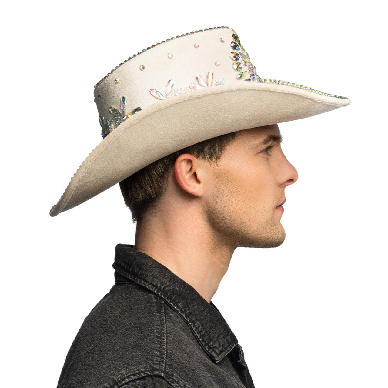 Op deze afbeelding zie je een Accessoires, van het merk Boland. Crystal Chaos Cowboyhoed Beige