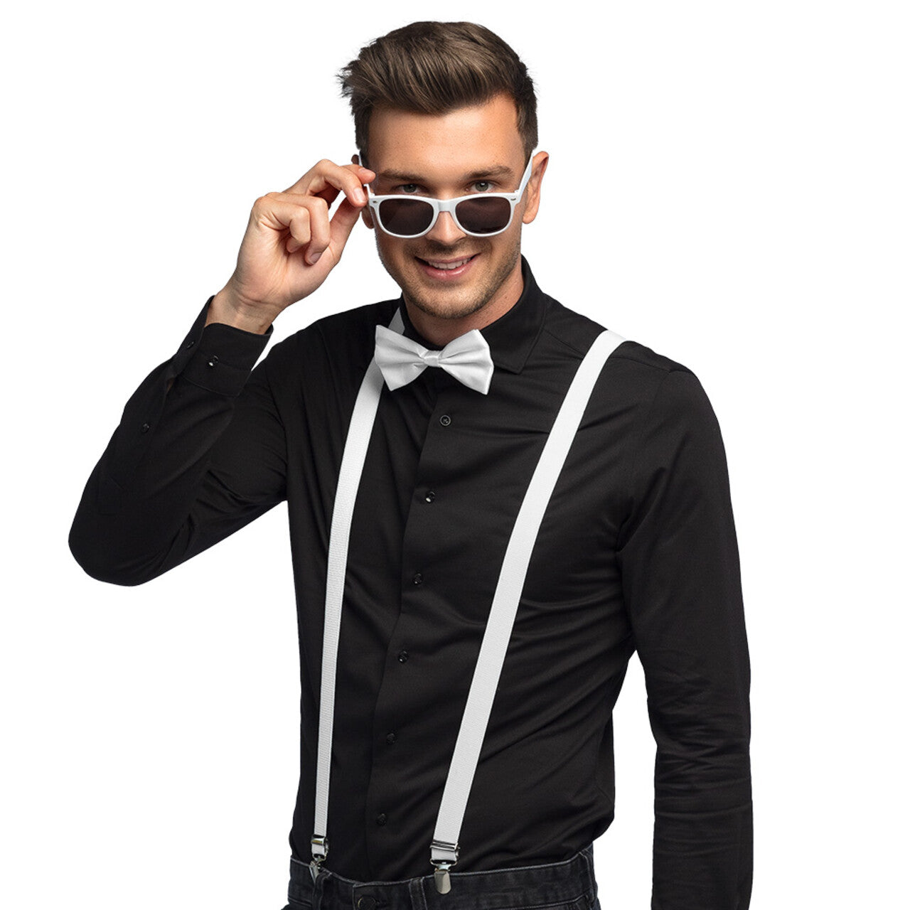 Op deze afbeelding zie je een Accessoires, van het merk Boland. Gentleman Party Set Wit