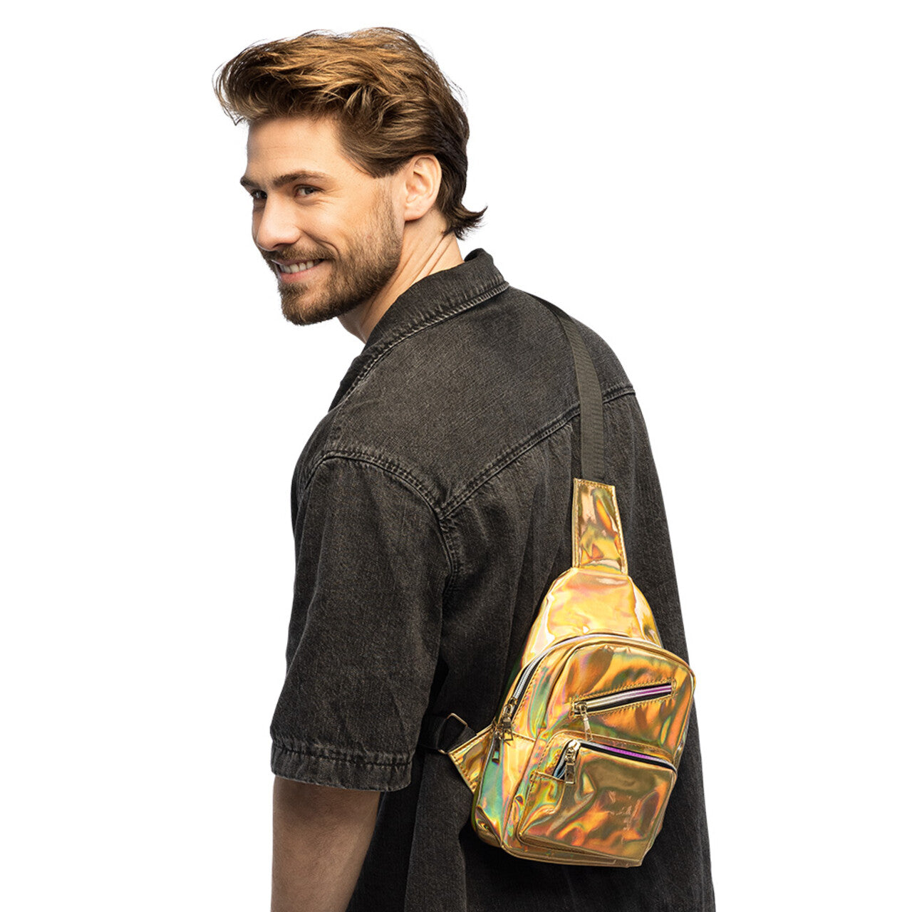 Op deze afbeelding zie je een Accessoires, van het merk Boland. Crossbody Tas Metallic Deluxe Goud Met Meerdere Vakken