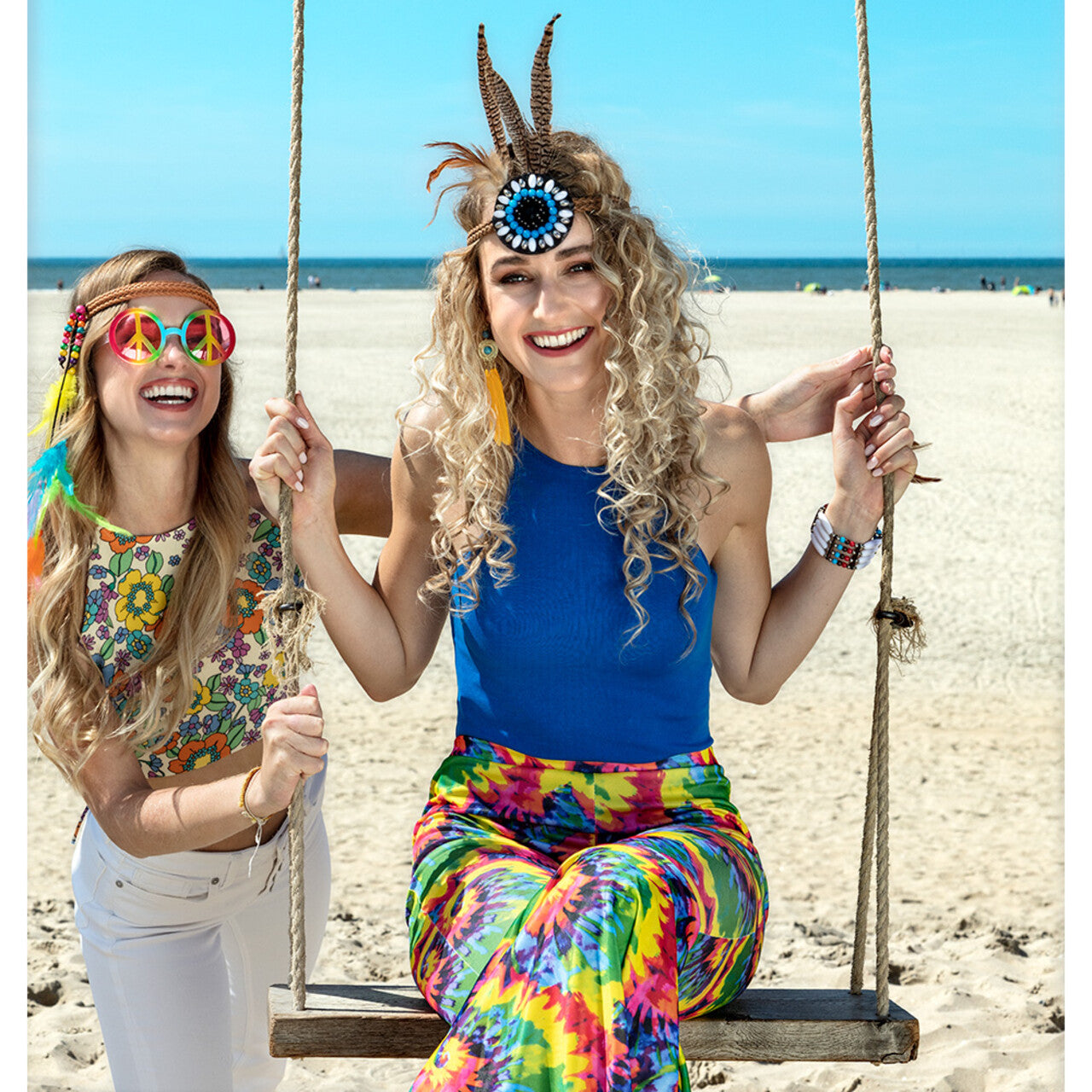 Op deze afbeelding zie je een Accessoires, van het merk Boland. Accessoire Set Hippie Bohemian Peacelover