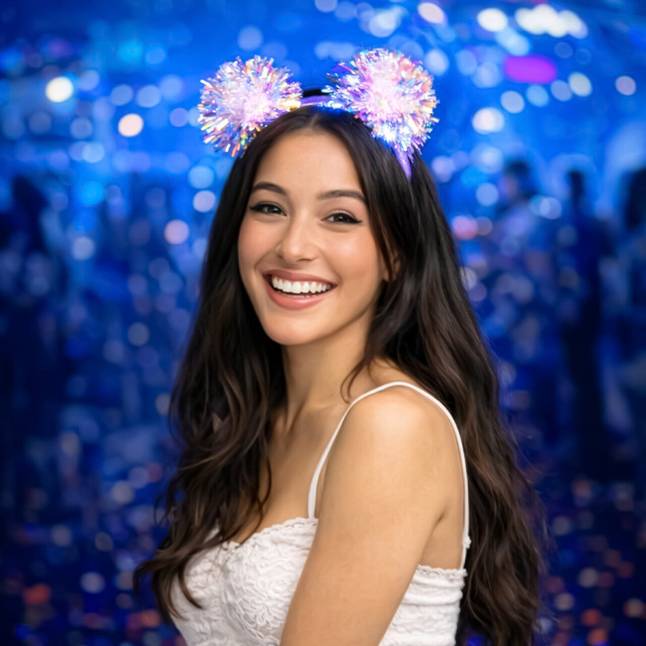 Op deze afbeelding zie je een Accessoires, van het merk Boland. Haarband Met Licht Sparkling Pompons