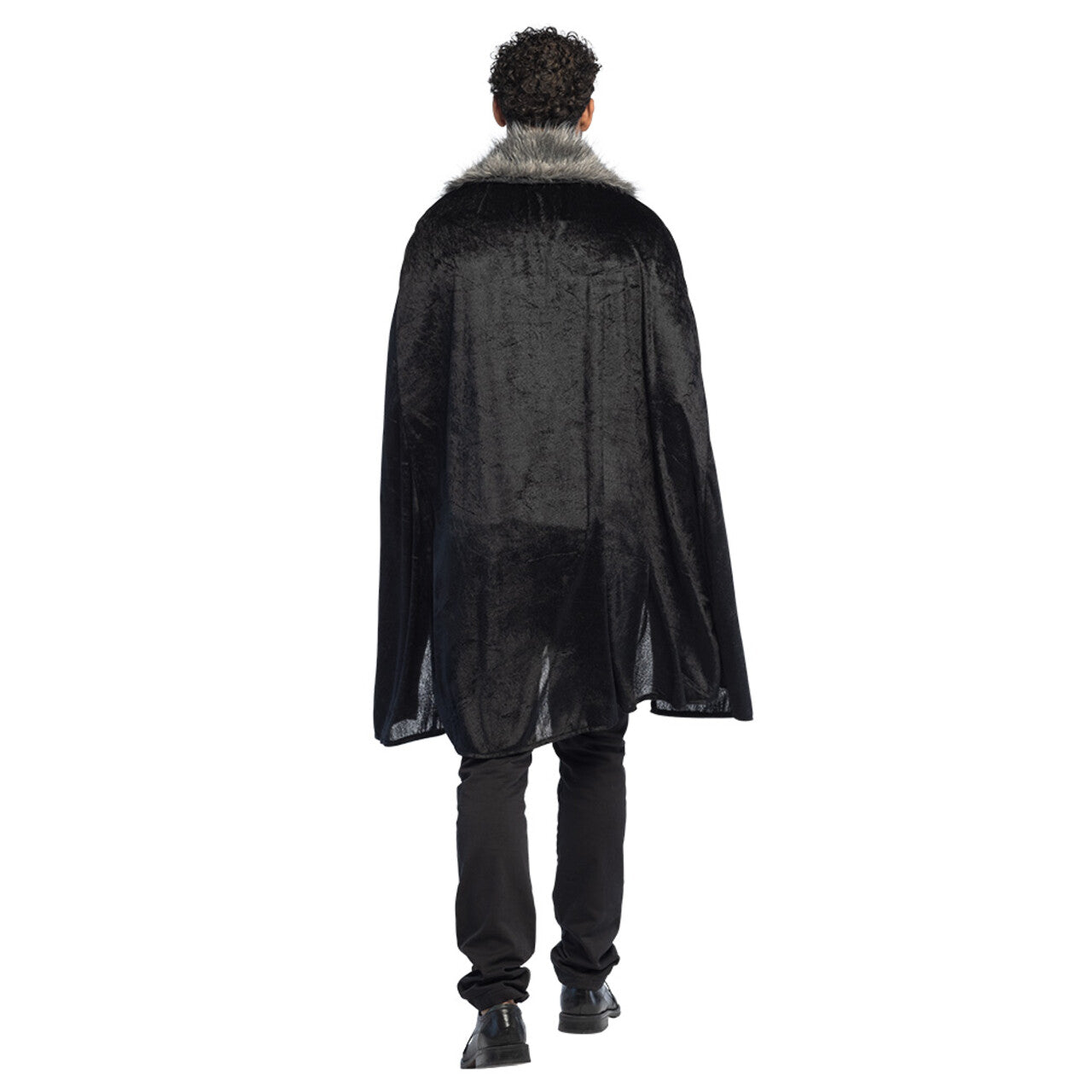 Op deze afbeelding zie je een Kostuums, van het merk Boland. Cape Crimson Zwart 113 Cm