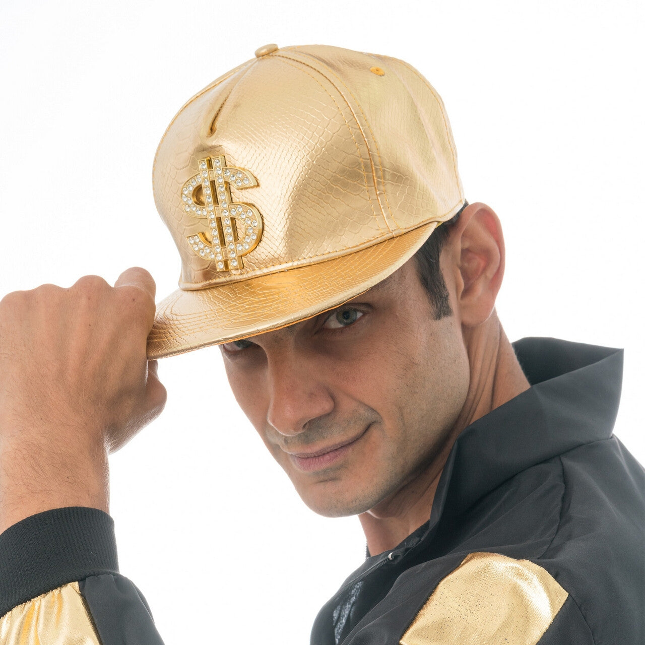 Op deze afbeelding zie je een Accessoires, van het merk Chaks. Golden Boy Rapper Mc Mo Money