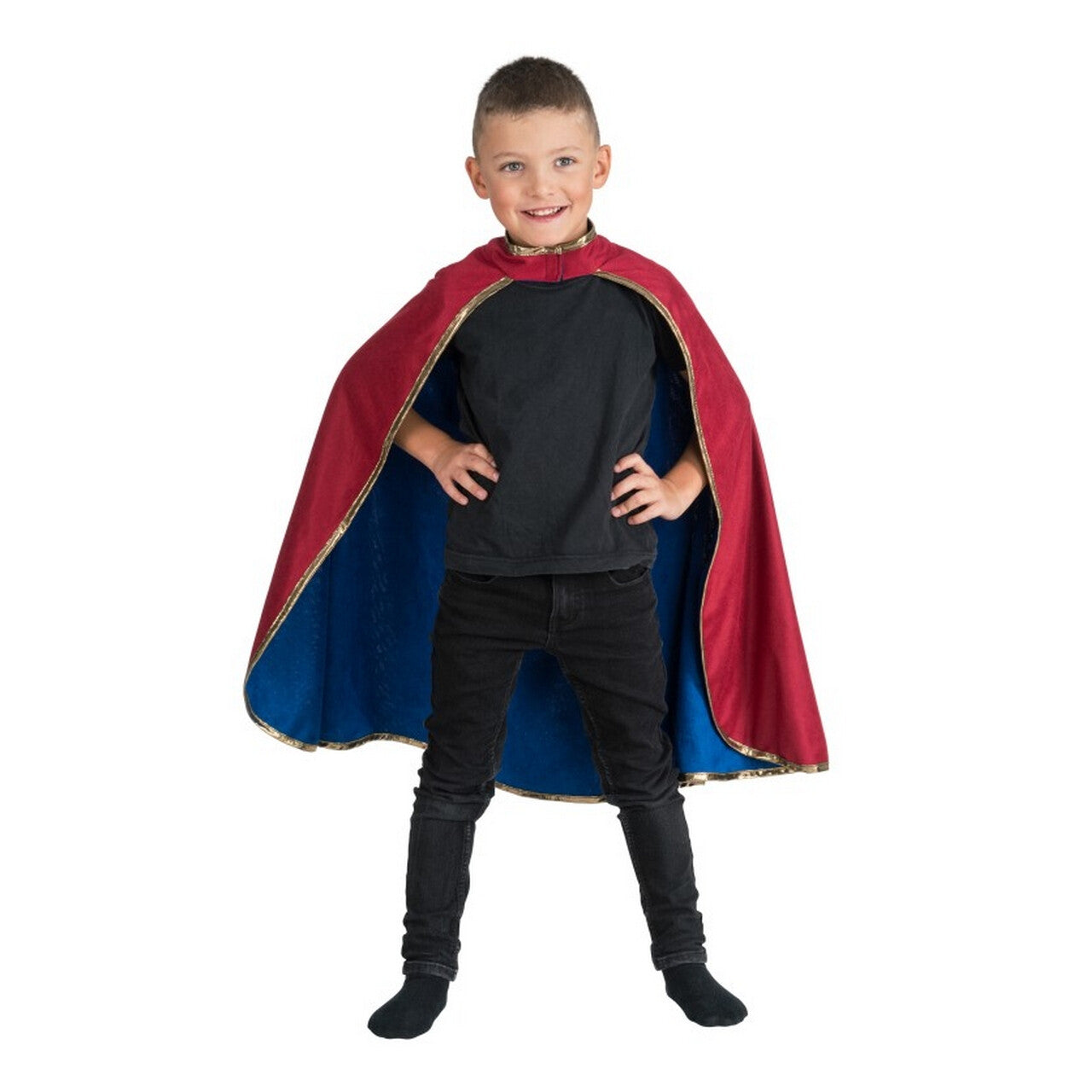 Op deze afbeelding zie je een Kostuums, van het merk Chaks. Omkeerbare Ridder Cape Rood Blauw Jongen Kostuum