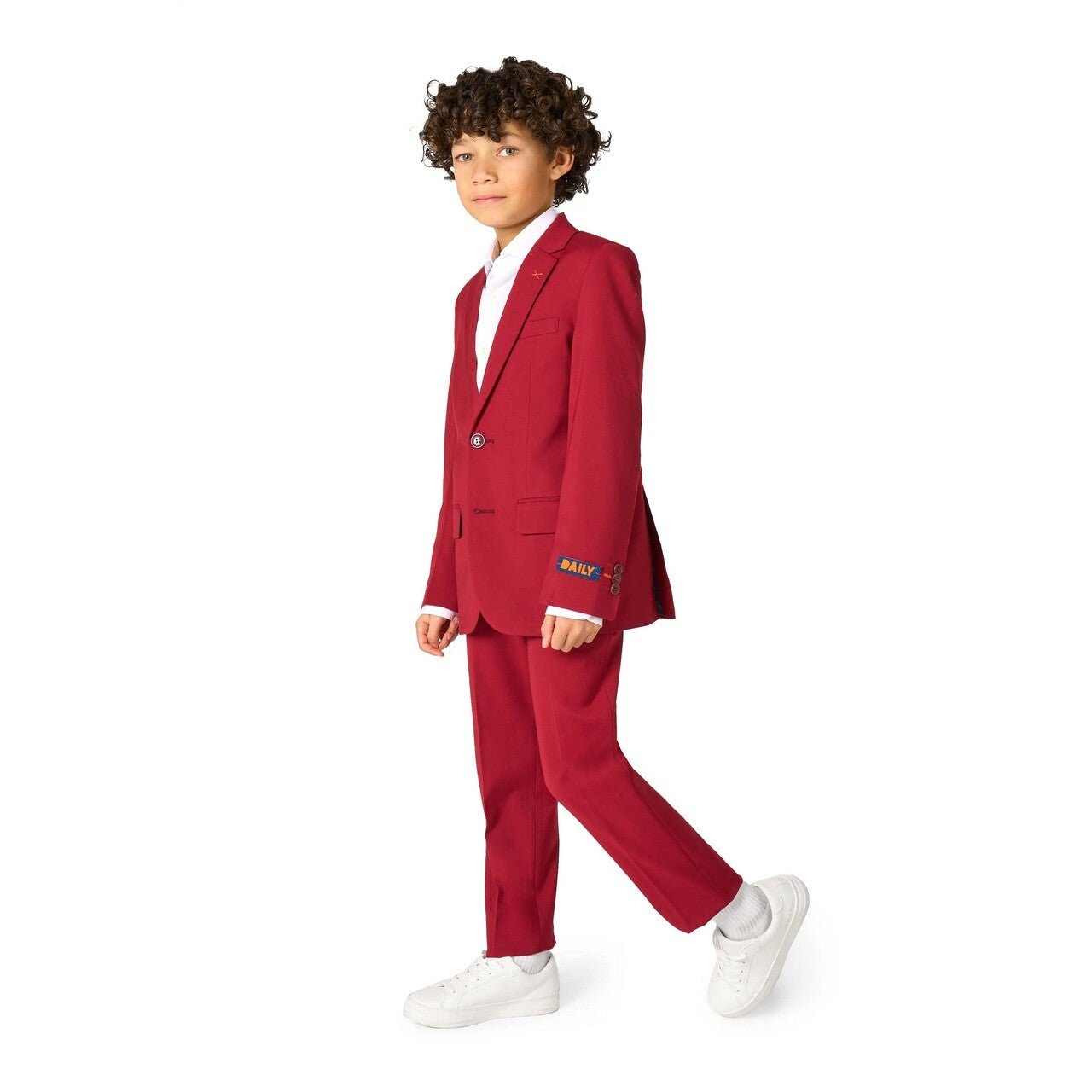 Op deze afbeelding zie je een Kostuums, van het merk Opposuits. Daily Bright Burgundy Jongen Kostuum