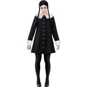 Op deze afbeelding zie je een Kostuums, van het merk Funidelia. Wednesday Addams Family Vrouw Kostuum