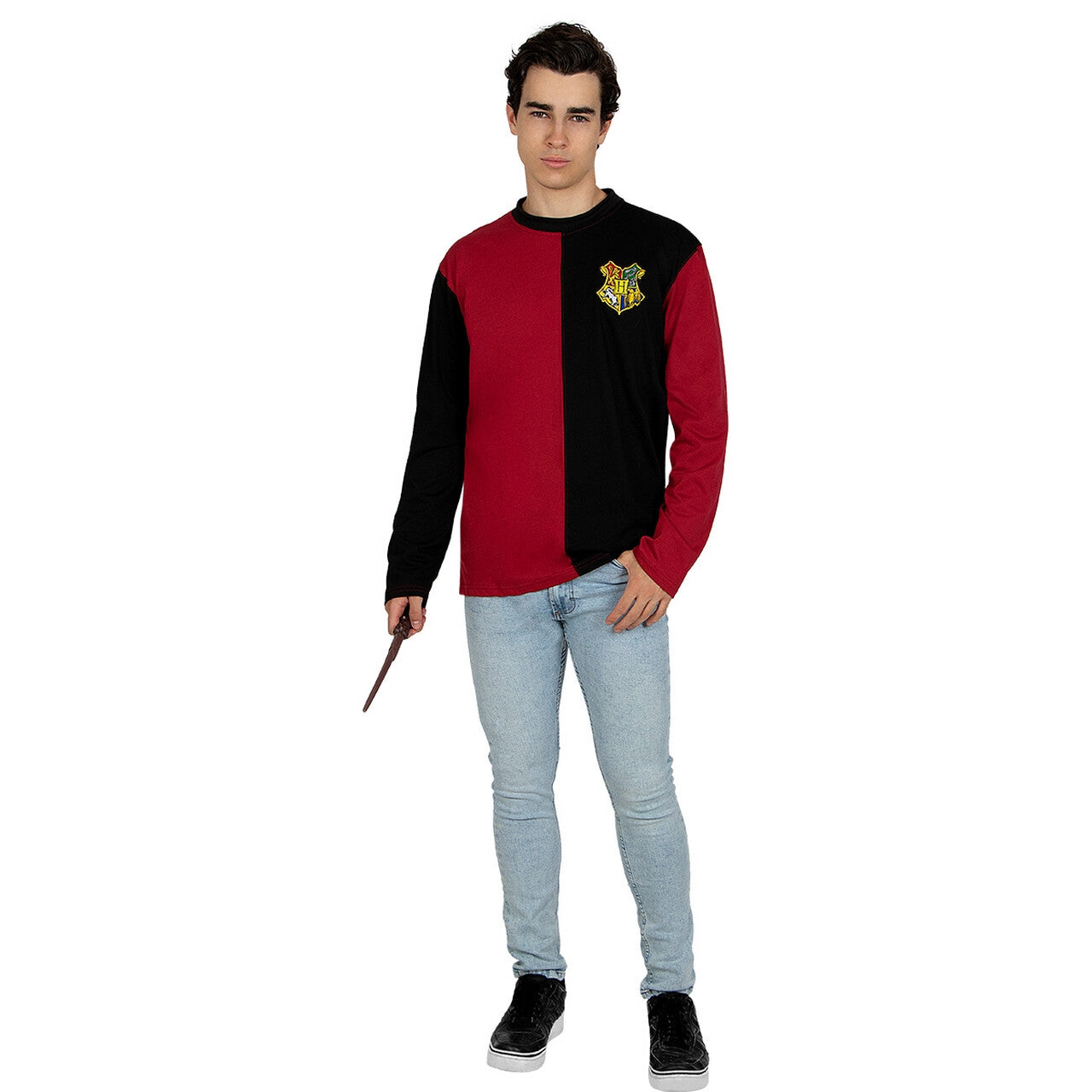 Op deze afbeelding zie je een Kostuums, van het merk Funidelia. Harry Potter Triwizard Tournament Shirt Man