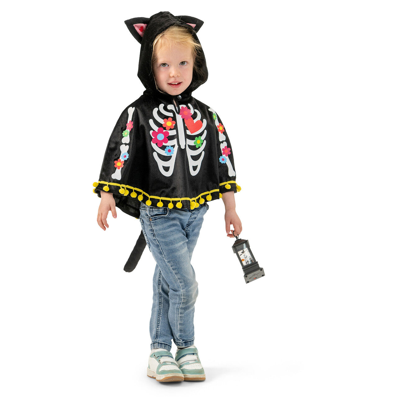 Op deze afbeelding zie je een Kostuums, van het merk Funny Fashion. Poncho Kitten Skelet Kind