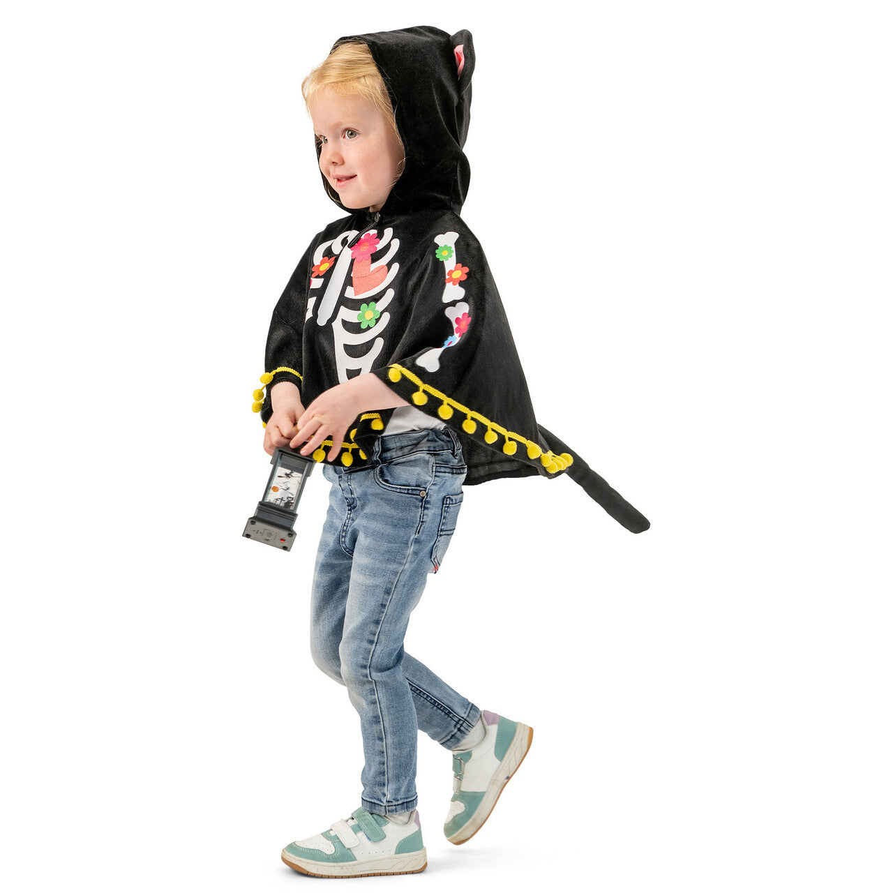 Op deze afbeelding zie je een Kostuums, van het merk Funny Fashion. Poncho Kitten Skelet Kind