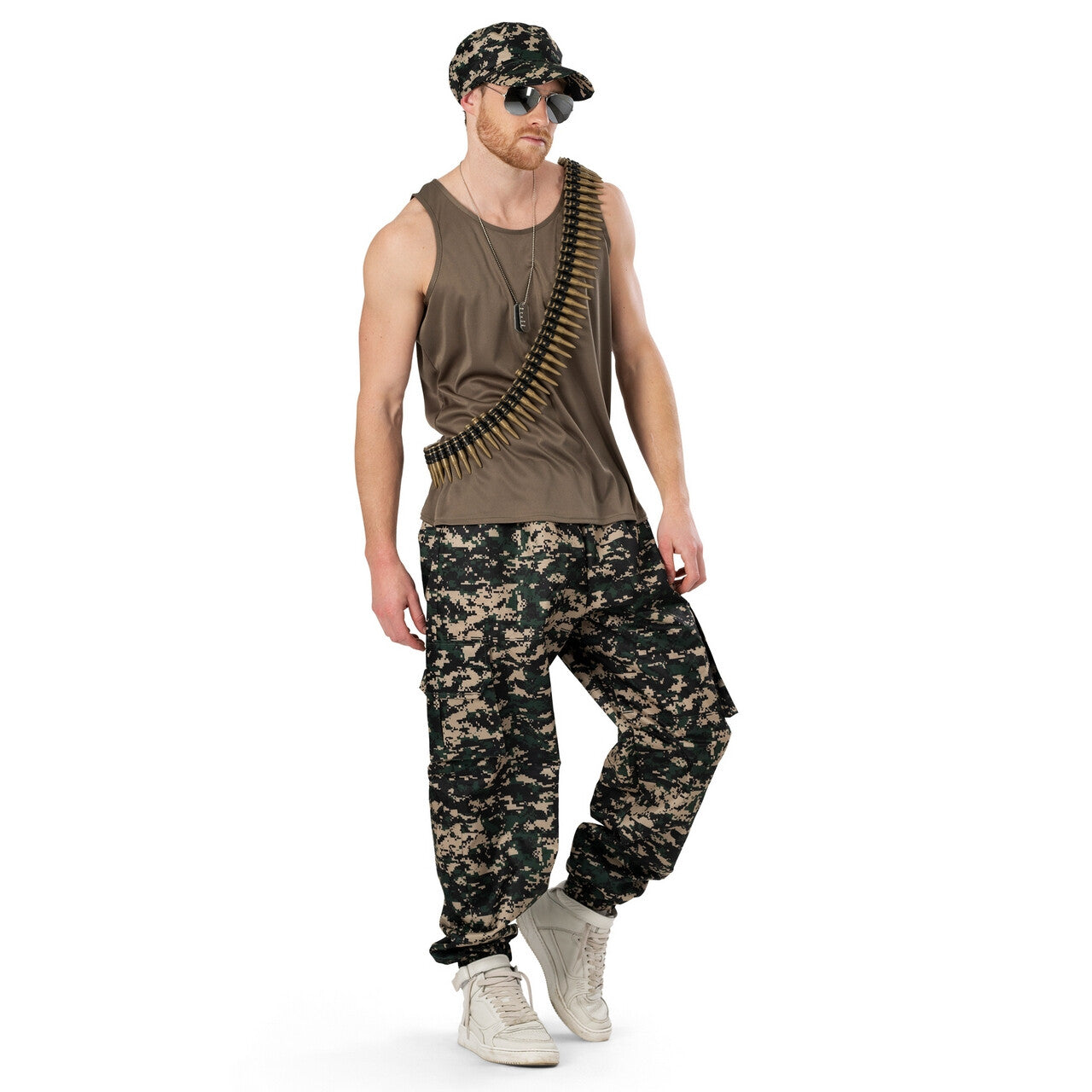 Op deze afbeelding zie je een Kostuums, van het merk Funny Fashion. Army Andy Man Kostuum