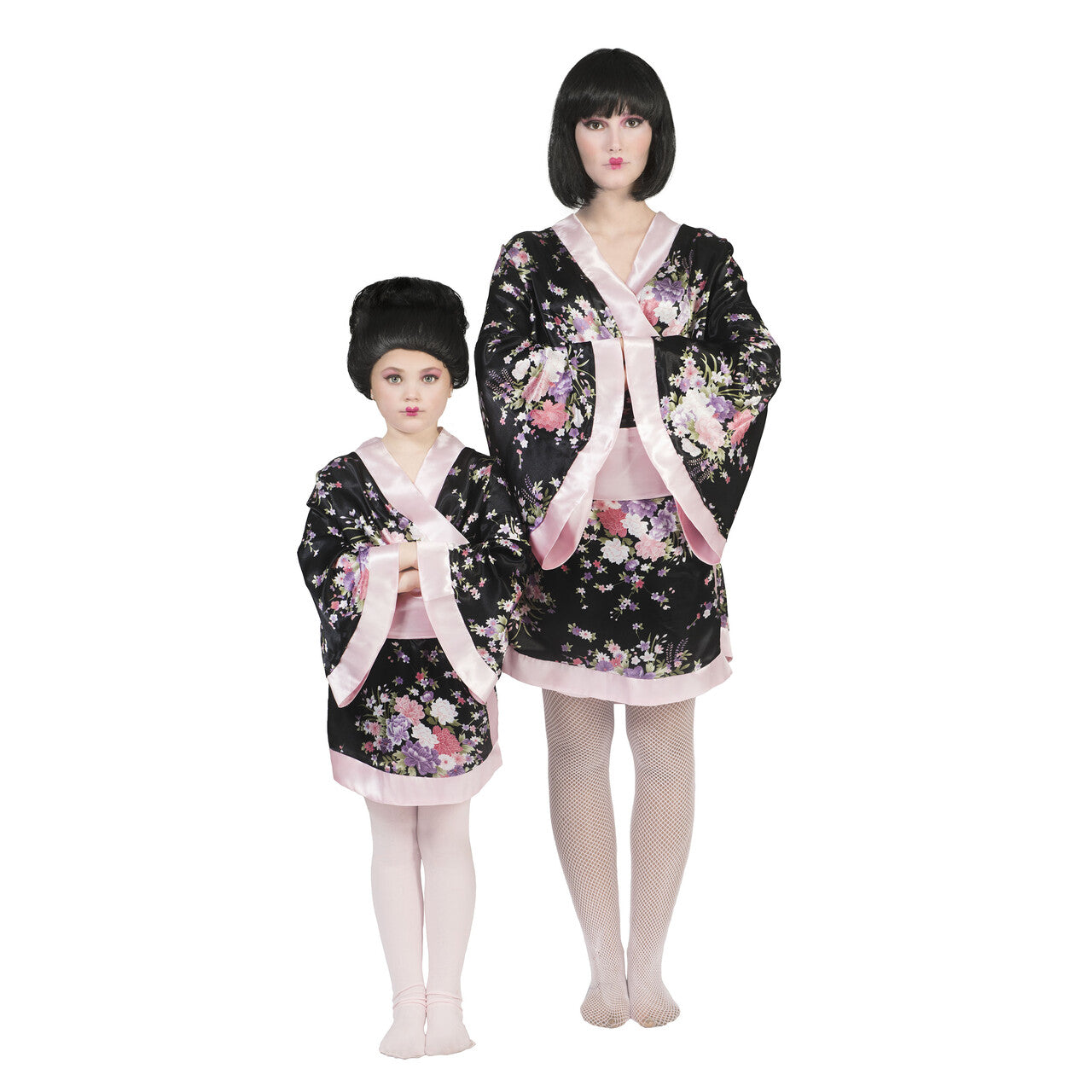 Op deze afbeelding zie je een Kostuums, van het merk Funny Fashion. Kimono Roze Met Bloemen Meisje Kostuum