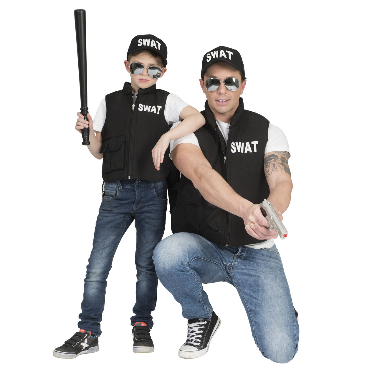 Op deze afbeelding zie je een Kostuums, van het merk Funny Fashion. Swat Vest Harold Jongen
