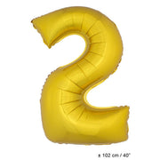 Op deze afbeelding zie je een Decoratie, van het merk Funny Fashion. Folie Cijfer Ballon Nummer 2 Goud XL 102cm (Leeg)