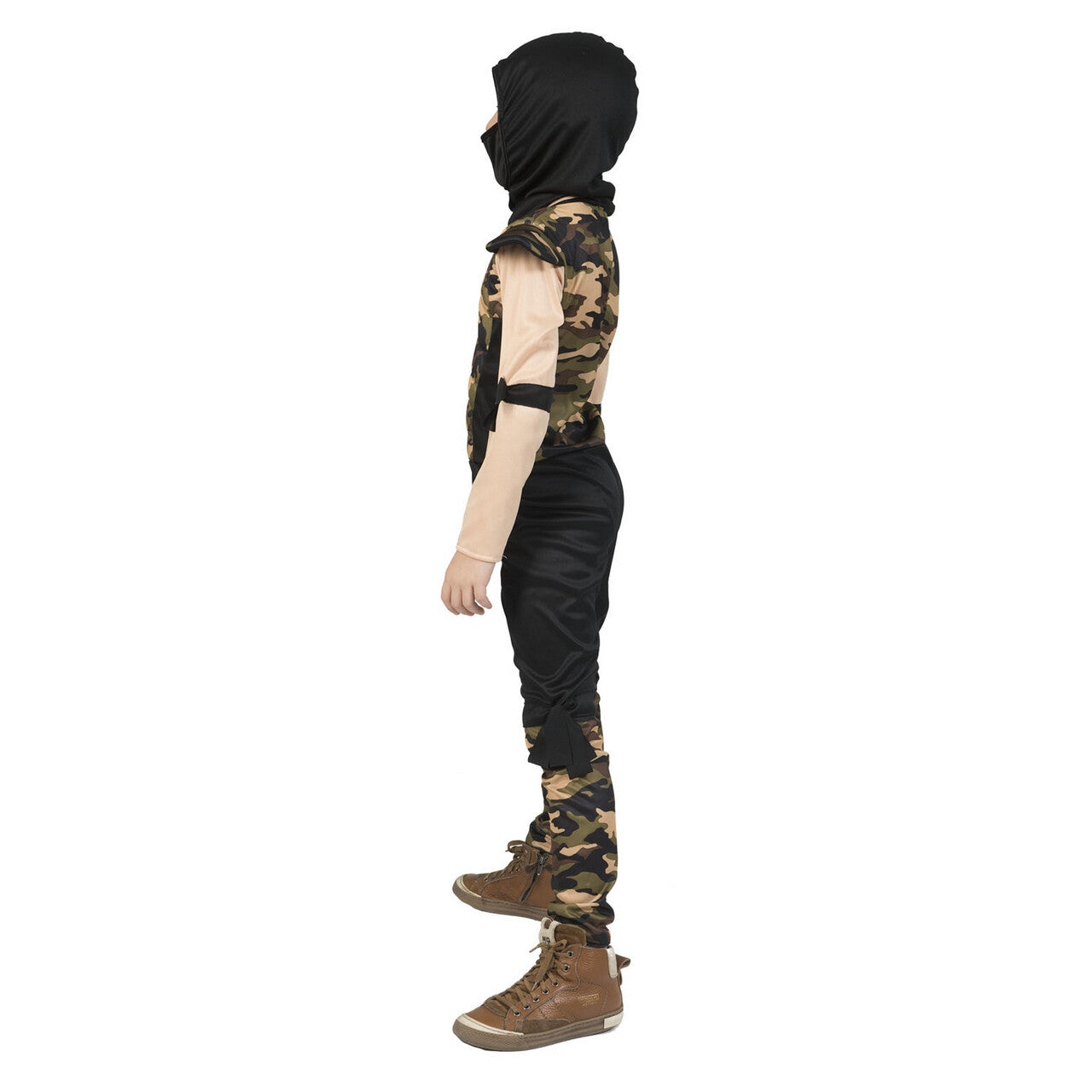 Op deze afbeelding zie je een Kostuums, van het merk Funny Fashion. Speciale Commandotroepen Ninja Jongen Kostuum