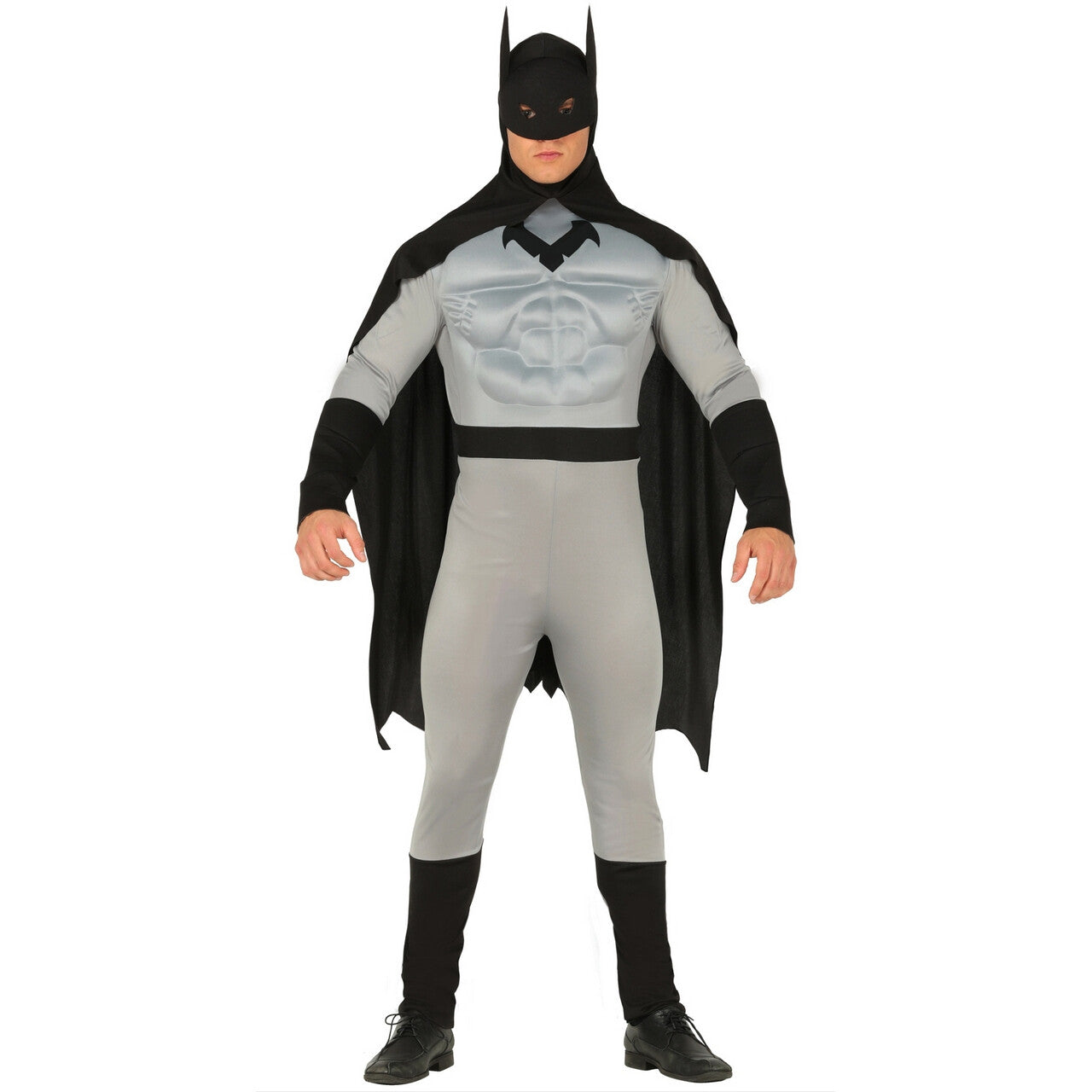Op deze afbeelding zie je een Kostuums, van het merk Guirca. Extra Brede Batman Kostuum