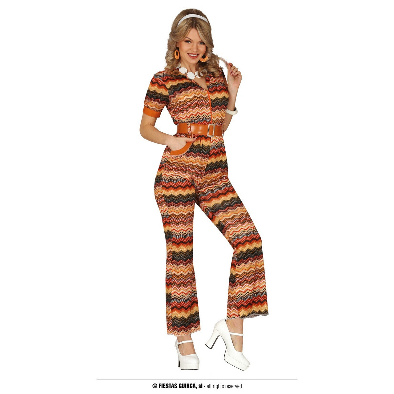 Op deze afbeelding zie je een Kostuums, van het merk Guirca. Typisch Jaren 70 Jumpsuit Geel Gestreept Vrouw Kostuum