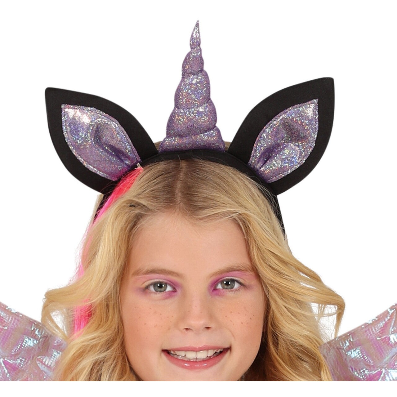 Op deze afbeelding zie je een Kostuums, van het merk Guirca. Dark Unicorn Darkhorse Meisje Kostuum