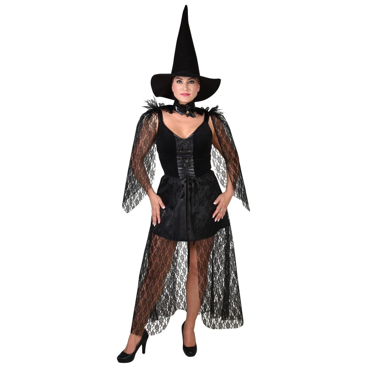 Op deze afbeelding zie je een Kostuums, van het merk Magic By Freddy's. Gothic Heks Dark Raver Vrouw Kostuum