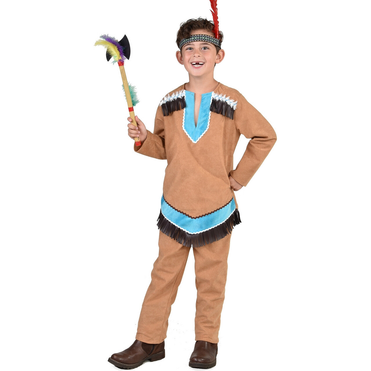 Op deze afbeelding zie je een Kostuums, van het merk Magic By Freddy's. Oh Grote Bizonleider Indiaan Jongen Kostuum