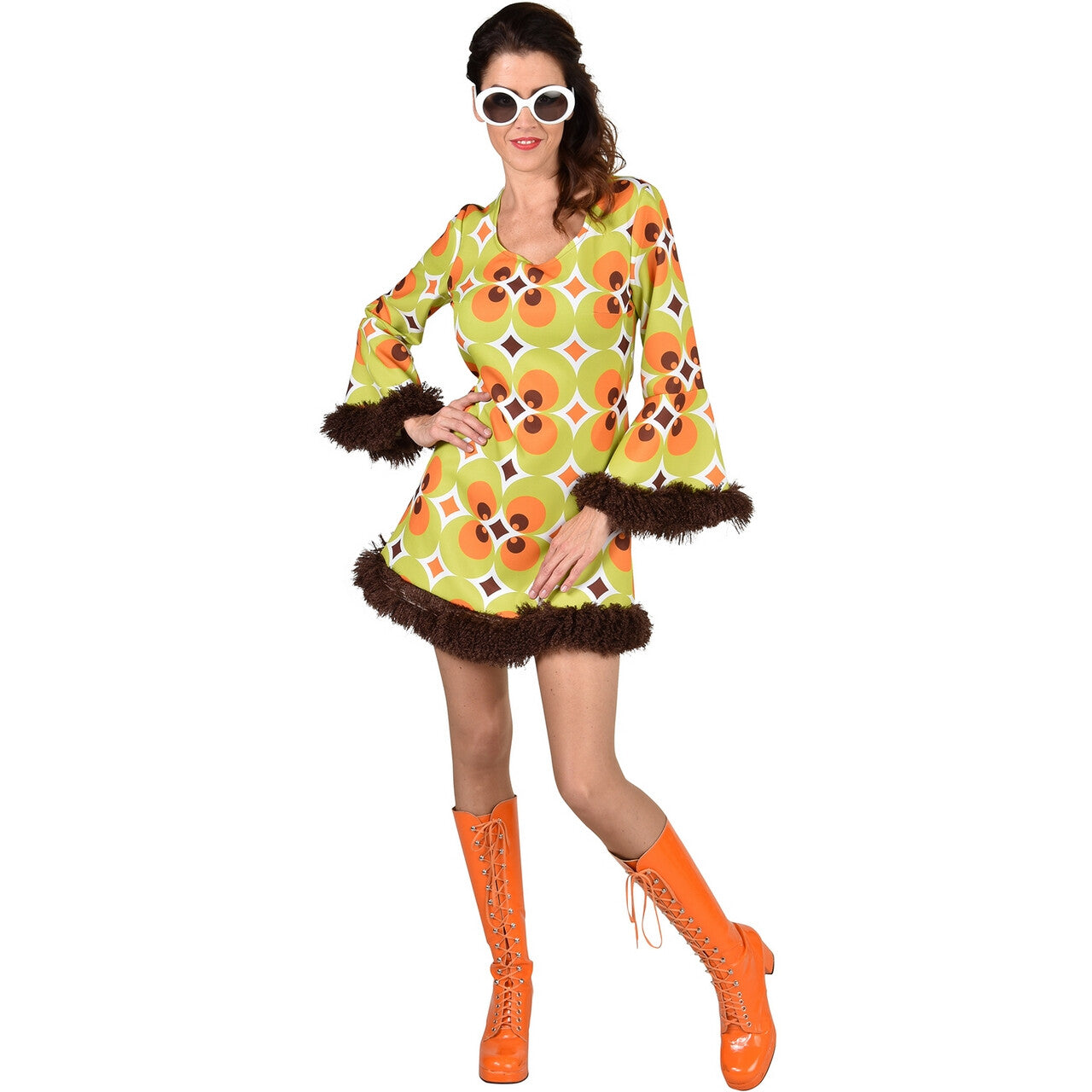 Op deze afbeelding zie je een Kostuums, van het merk Magic By Freddy's. Speelse Hippie Jurk Groene Bloemen Vrouw