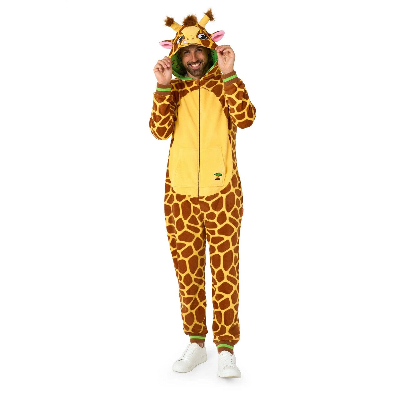 Op deze afbeelding zie je een Kostuums, van het merk Opposuits. Geer De Giraffe Onesie Man Kostuum