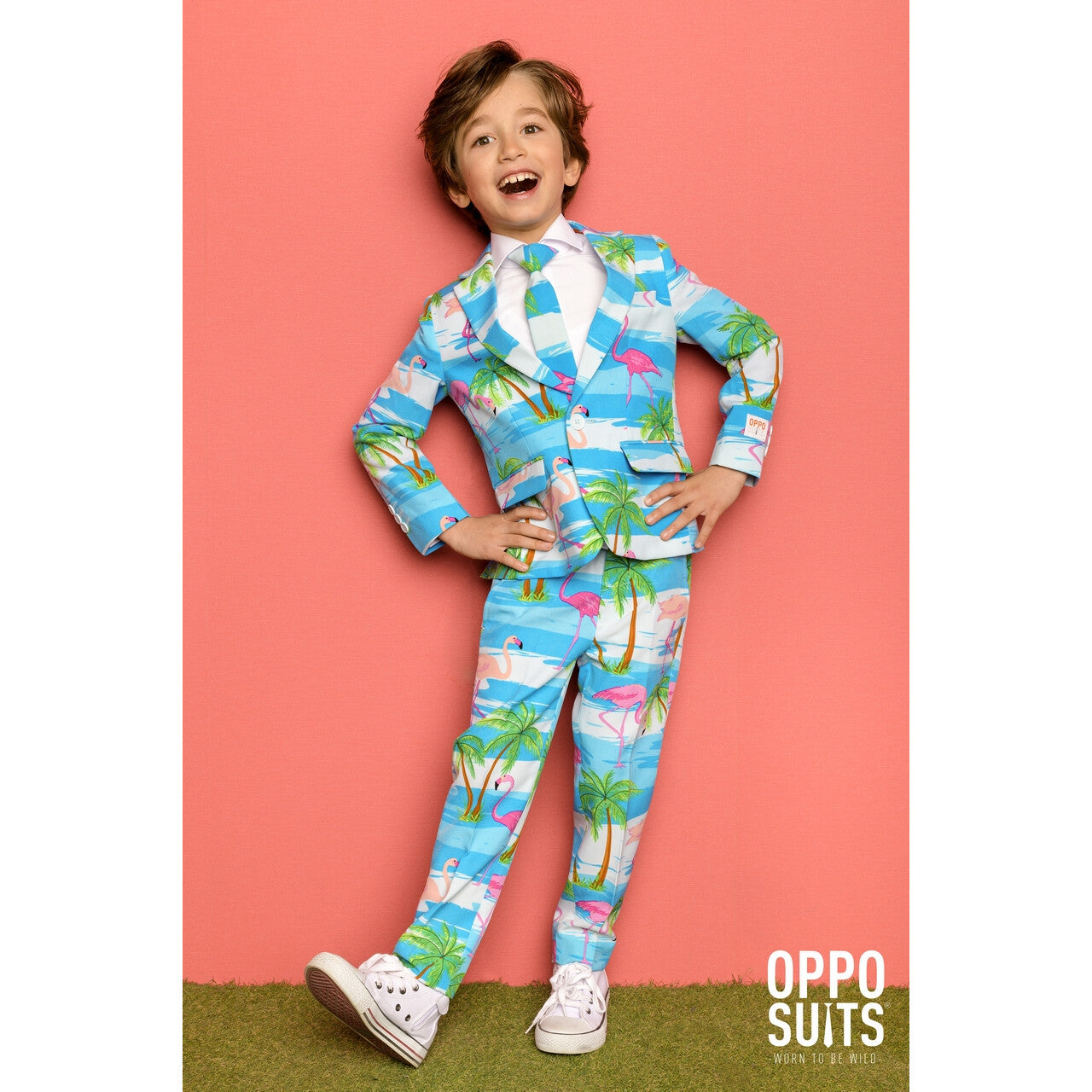 Op deze afbeelding zie je een Kostuums, van het merk Opposuits. Tropisch Flaminguy Jongen Kostuum