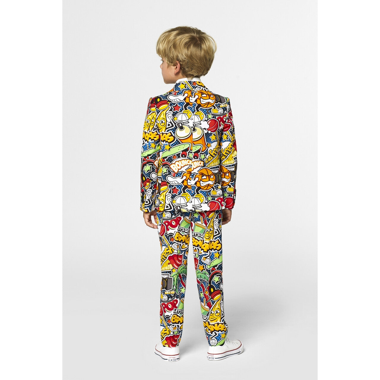 Op deze afbeelding zie je een Kostuums, van het merk Opposuits. Hippe Street Wise Stijl Jongen Kostuum
