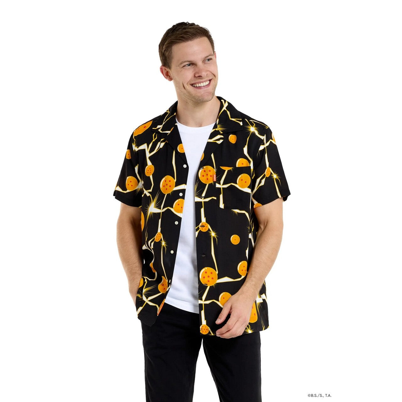 Op deze afbeelding zie je een Kostuums, van het merk Opposuits. Dragon Ball Shirt Man
