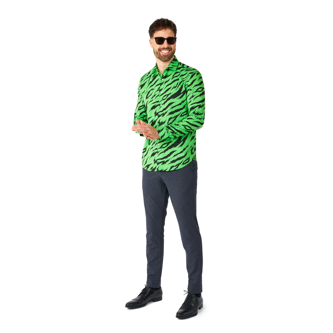 Op deze afbeelding zie je een Kostuums, van het merk Opposuits. Striped Wild Animal Green Overhemd Man