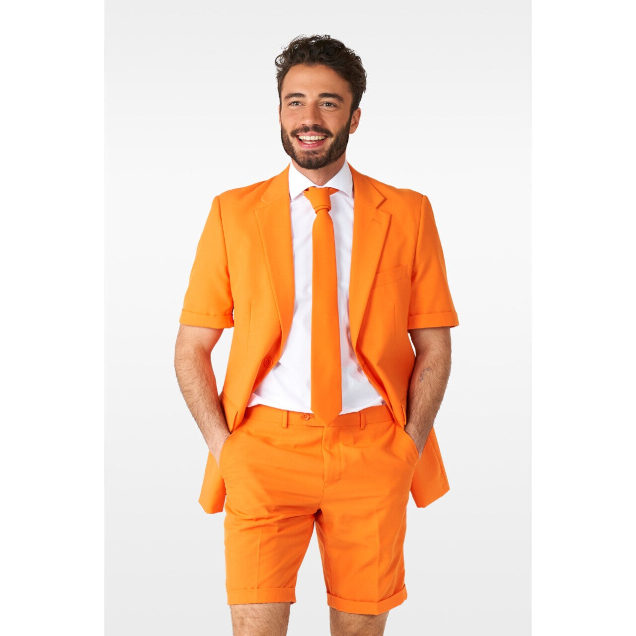 Op deze afbeelding zie je een Kostuums, van het merk Opposuits. Summer Festival Extravagant The Orange Opposuit Kostuum Man