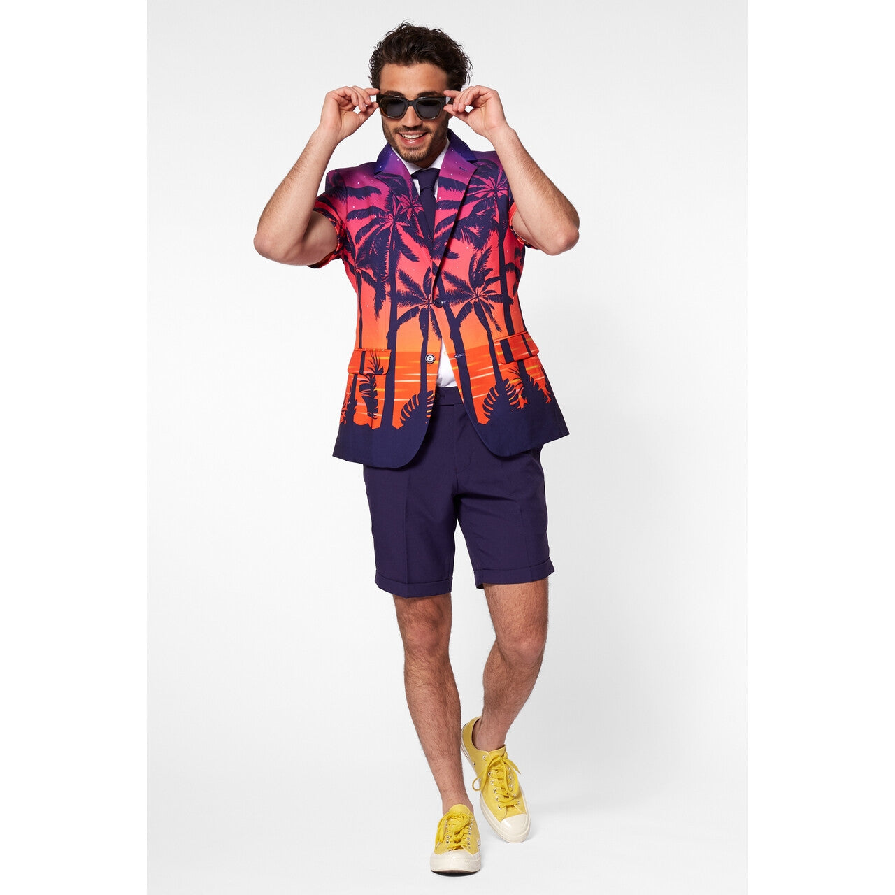 Op deze afbeelding zie je een Kostuums, van het merk Opposuits. Zomer Suave Sunset Short Opposuit Man Kostuum