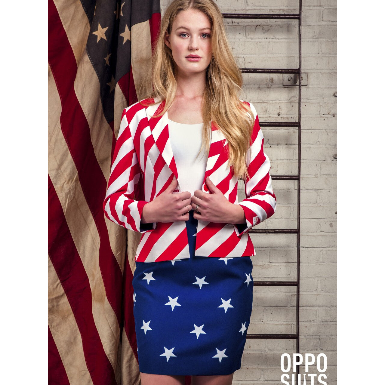 Op deze afbeelding zie je een Kostuums, van het merk Opposuits. USA American Woman Opposuit Vrouw Kostuum
