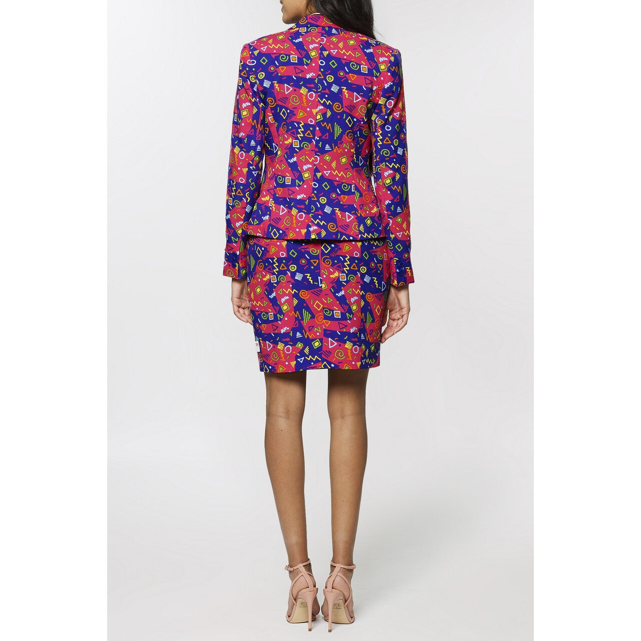 Op deze afbeelding zie je een Kostuums, van het merk Opposuits. The Fresh Princess Vrouw Kostuum