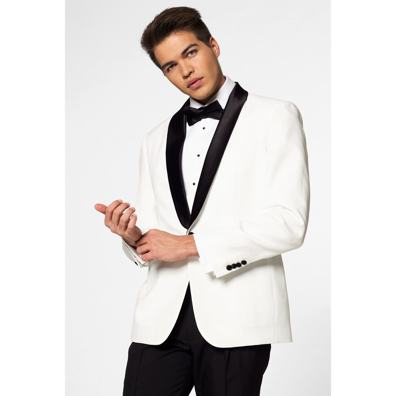Op deze afbeelding zie je een Kostuums, van het merk Opposuits. Pearly White Cocktail Party Man Kostuum