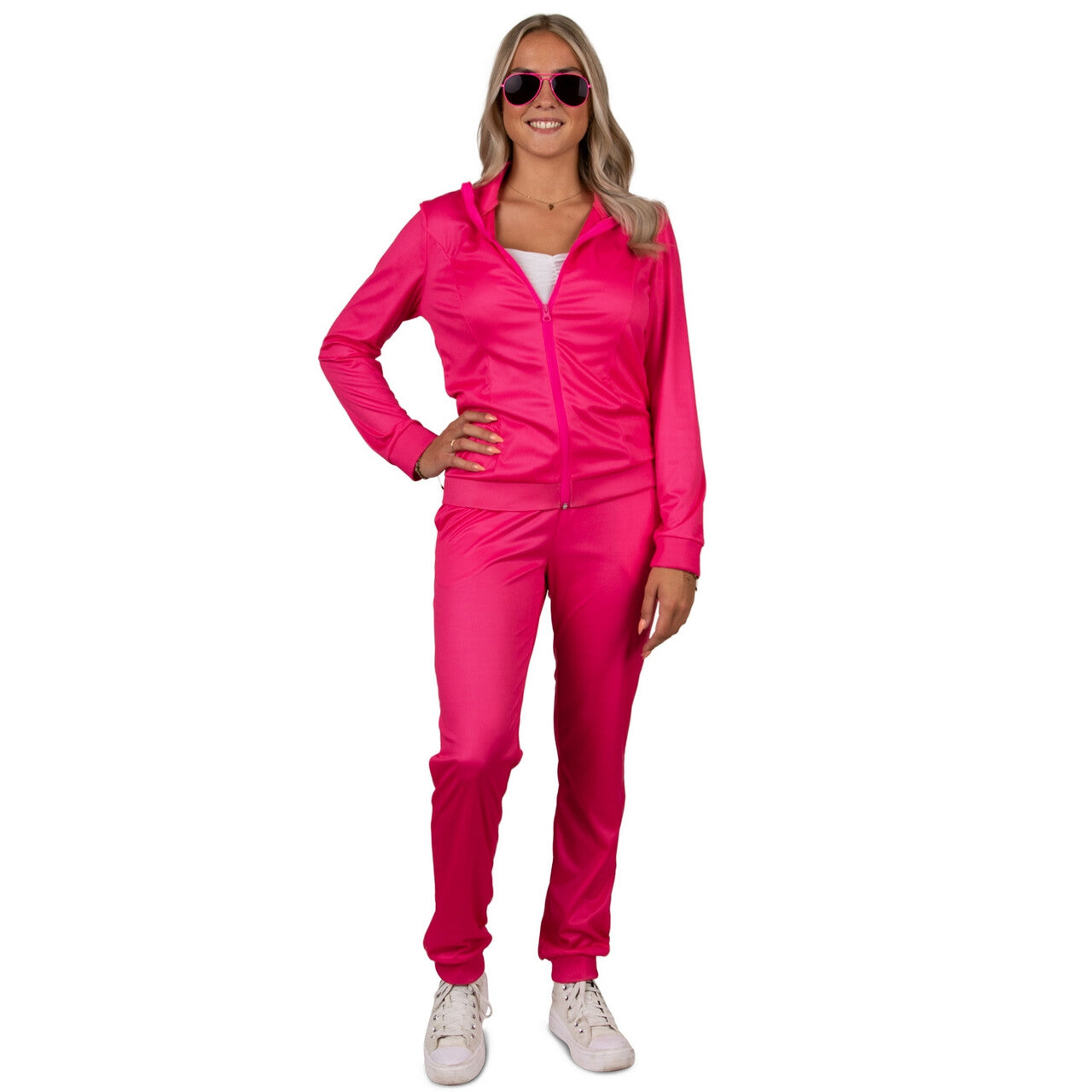 Op deze afbeelding zie je een Kostuums, van het merk PartyXplosion. Pink Nation Teamplayer Vrouw Kostuum