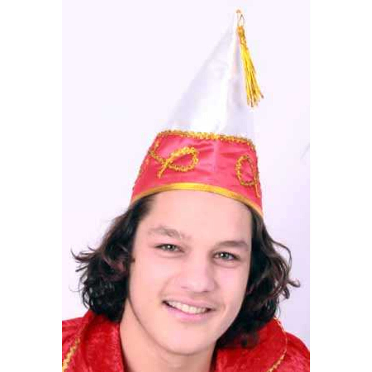 Op deze afbeelding zie je een Accessoires, van het merk PartyXplosion. Komitee Muts Rood Wit