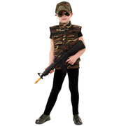 Op deze afbeelding zie je een Kostuums, van het merk PartyXplosion. Carmen Camouflage Commando Chick Vest Kind