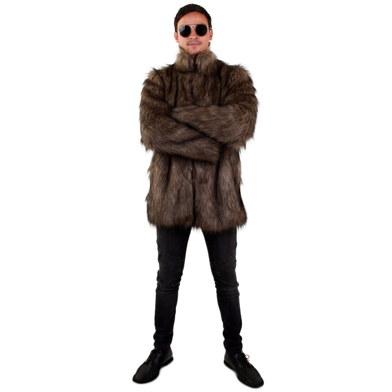 Op deze afbeelding zie je een Kostuums, van het merk PartyXplosion. Eindeloze Siberische Winters Pool Bont Jas Bruin Man