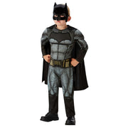 Op deze afbeelding zie je een Kostuums, van het merk Rubies. De Ongenaakbare Batman Kind Kind Kostuum