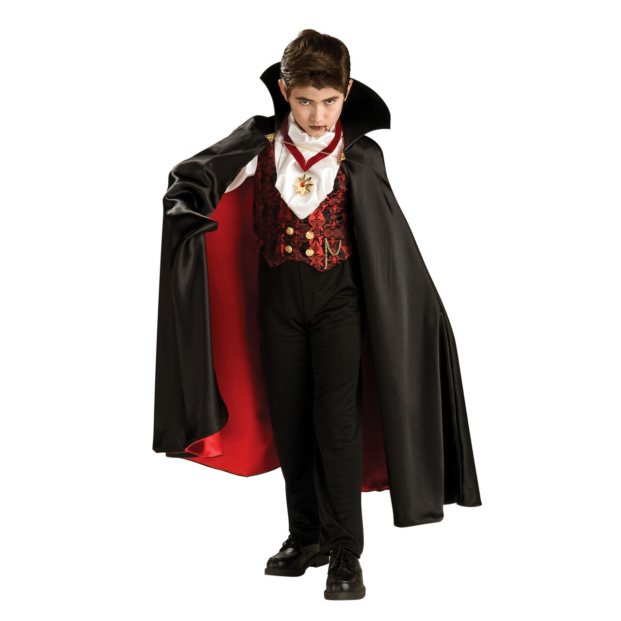 Op deze afbeelding zie je een Kostuums, van het merk Rubies. Transylvanian Vampieren Kostuum Jongen