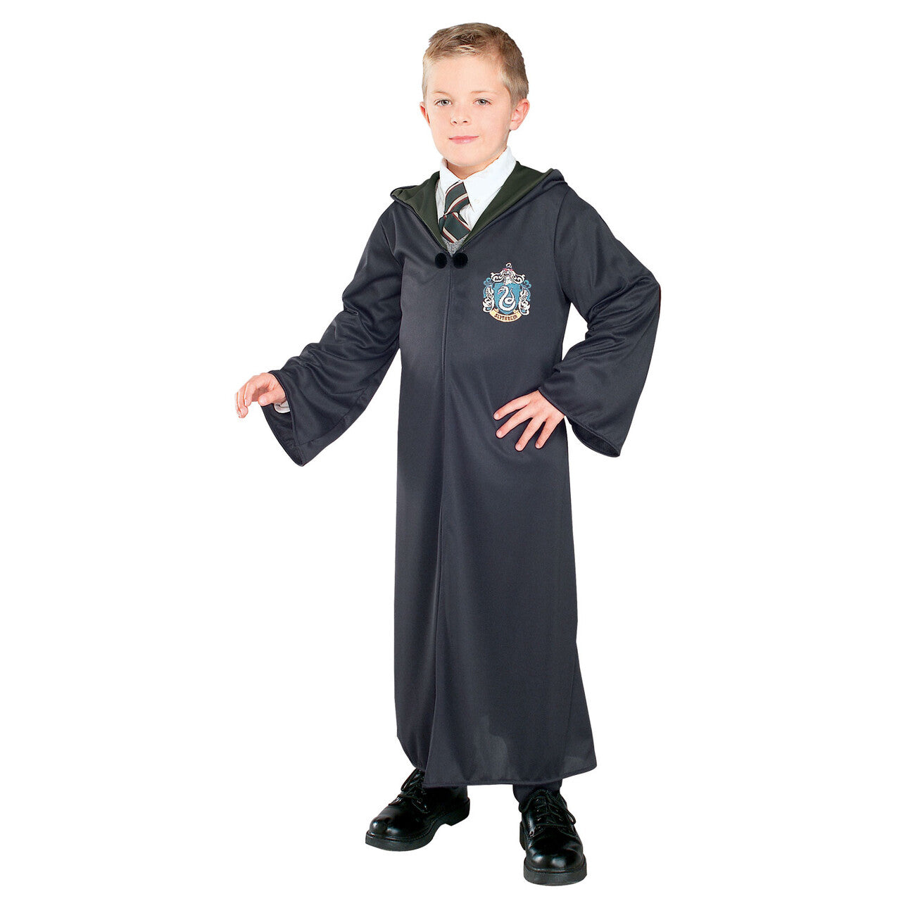 Op deze afbeelding zie je een Kostuums, van het merk Rubies. Slytherin Mantel Kostuum Kind